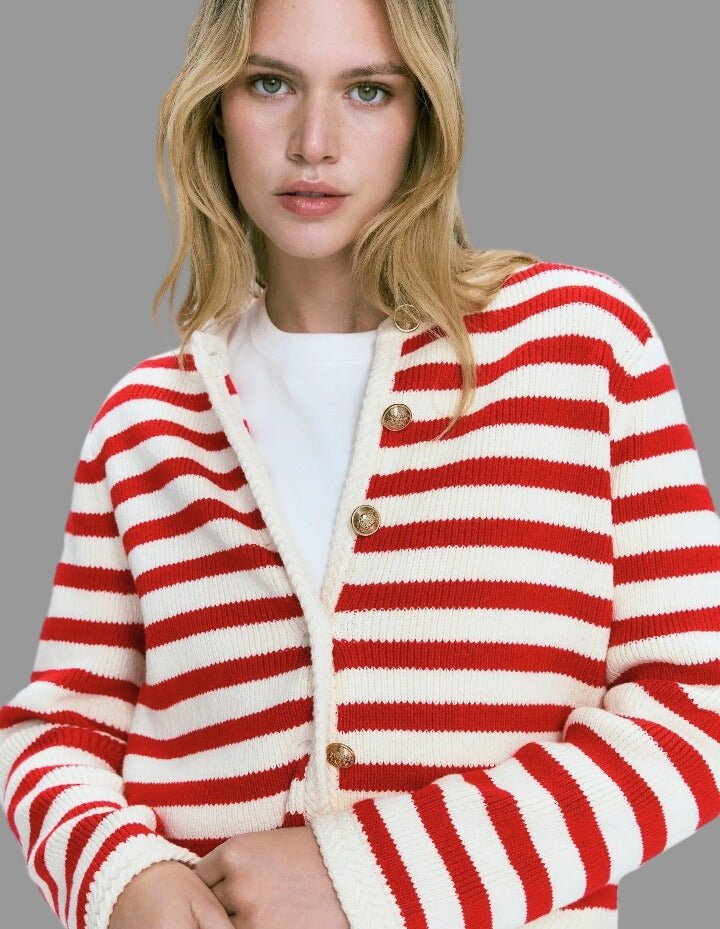 Elige la comodidad con este elegante cardigan.