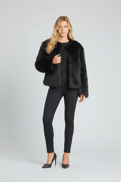 Chaqueta de piel sintética con estilo y elegancia