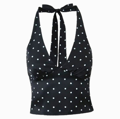 Conjunto Top y Falda: Elegancia y estilo en uno solo.