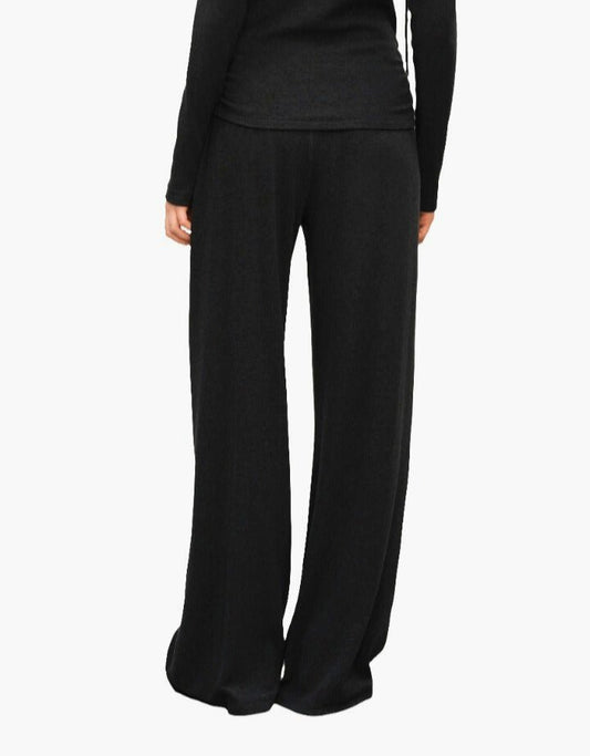 Pantalón Deportivo Otoño-Invierno: Comodidad y Estilo