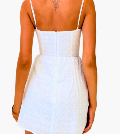 Vestido de encaje: Elegancia y estilo en cada detalle