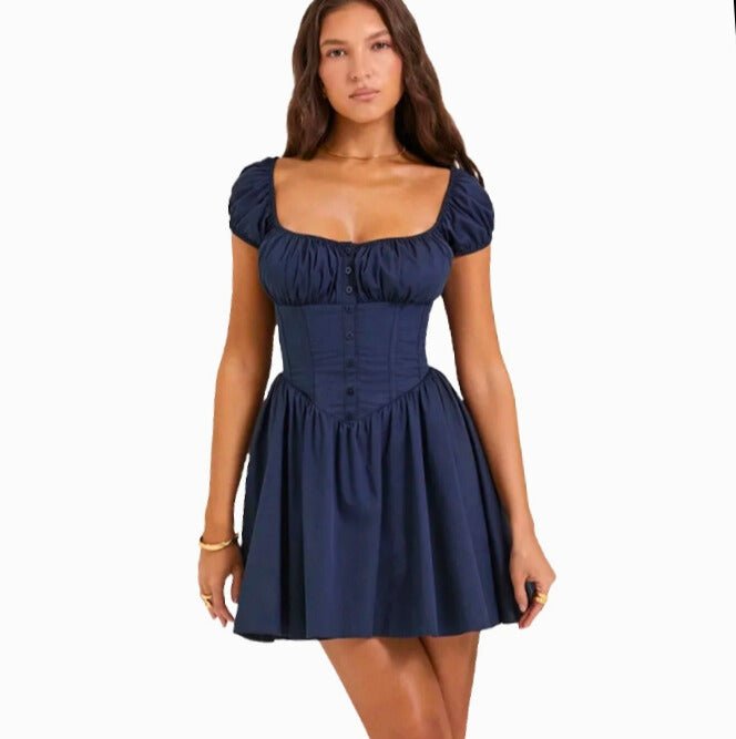 Vestido Mini Plisado: Elegancia en Movimiento